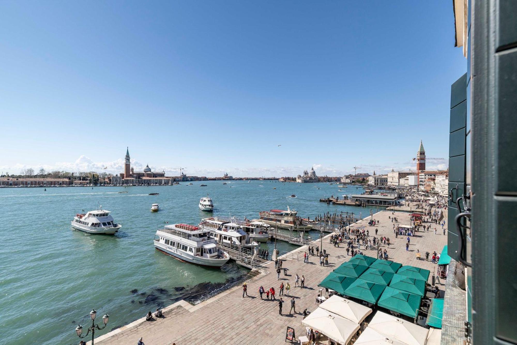 San Giorgio View With Terrace R&r Apartamento