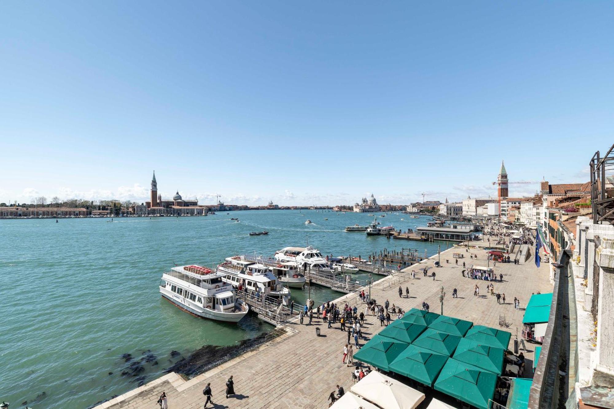 Apartamento San Giorgio View With Terrace R&r *